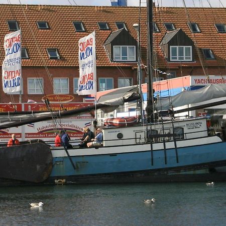 Baltic Koelln Hotel Heiligenhafen Exterior photo